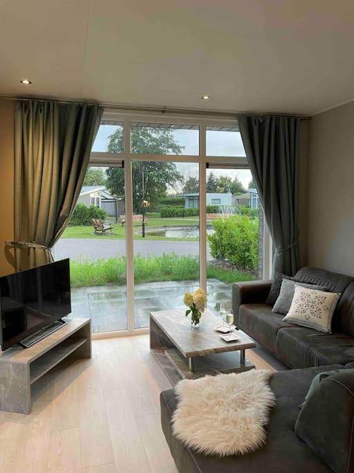 Luxus Cube In Lathum, Naehe Arnheim Apartment Bagian luar foto