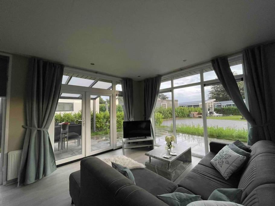 Luxus Cube In Lathum, Naehe Arnheim Apartment Bagian luar foto
