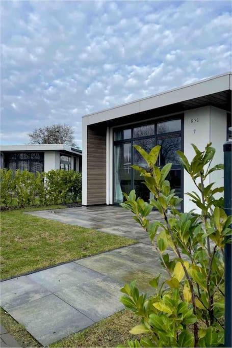 Luxus Cube In Lathum, Naehe Arnheim Apartment Bagian luar foto